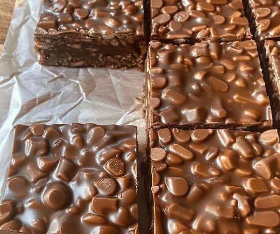 Homemade Crunch Bars FB IMG 1765640045868