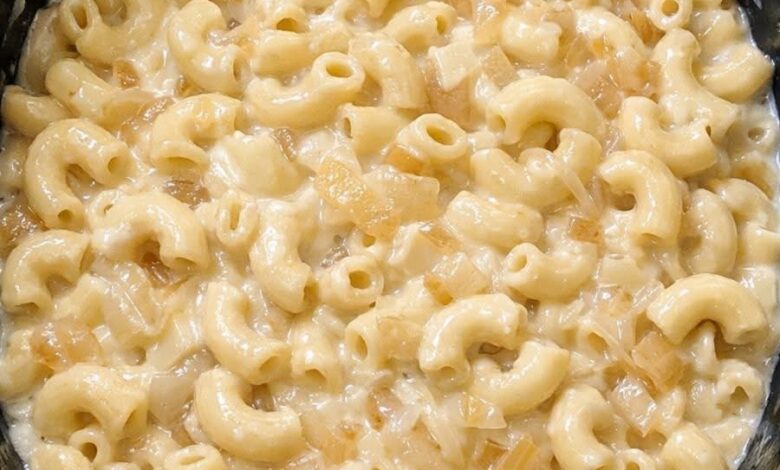Slow Cooker Creamed Onion Macaroni IMG 1897