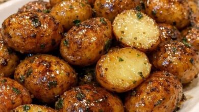 4-Ingredient Slow Cooker Glazed Herb Baby Potatoes IMG 2126