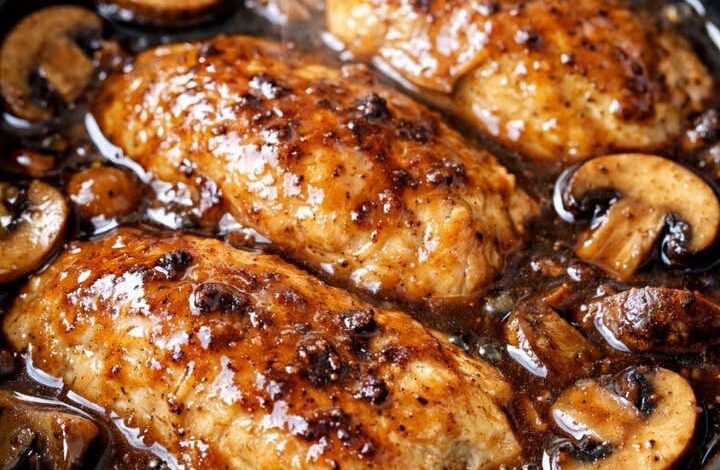 4-Ingredient Slow Cooker Chicken Marsala with Mushrooms IMG 2373