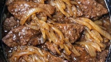 Slow Cooker 4-Ingredient Depression Era Pork Liver and Onions IMG 2858