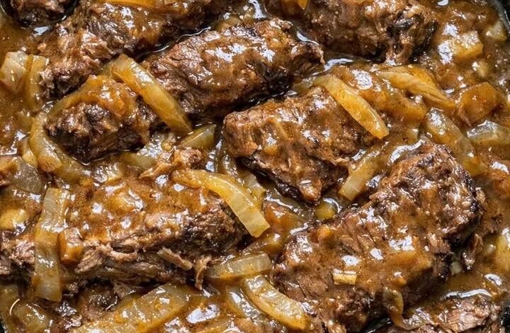Slow Cooker Depression Era Smothered Beef IMG 2970