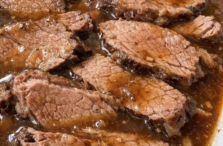 Oven Baked 3-Ingredient Au Jus Roast Beef IMG 2973