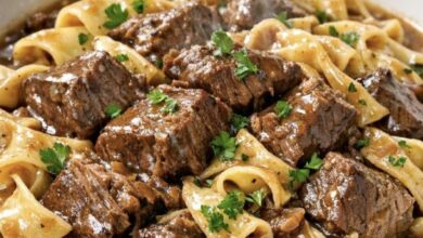Slow Cooker Amish Beef and Noodles (6-Ingredient Dump Dinner) IMG 3124